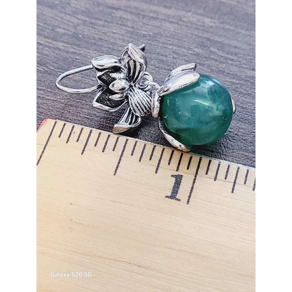 Silver Tone Lotus Flower Green Bead Drop‎ Earrings Floral Nature Dangle Hook